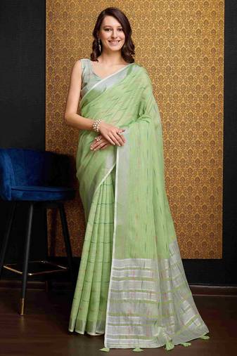 Pista organza saree with unstitched blouse
