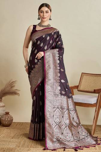 Voilet soft silk blend saree party wear with unstitched blouse