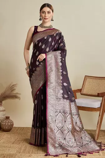 Voilet soft silk blend saree party wear with unstitched blouse
