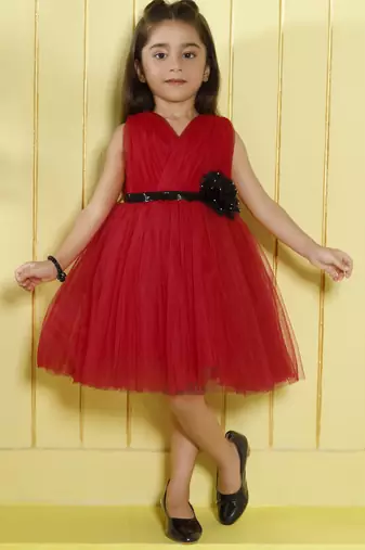 Red pleated bodice applique net wogen party frock