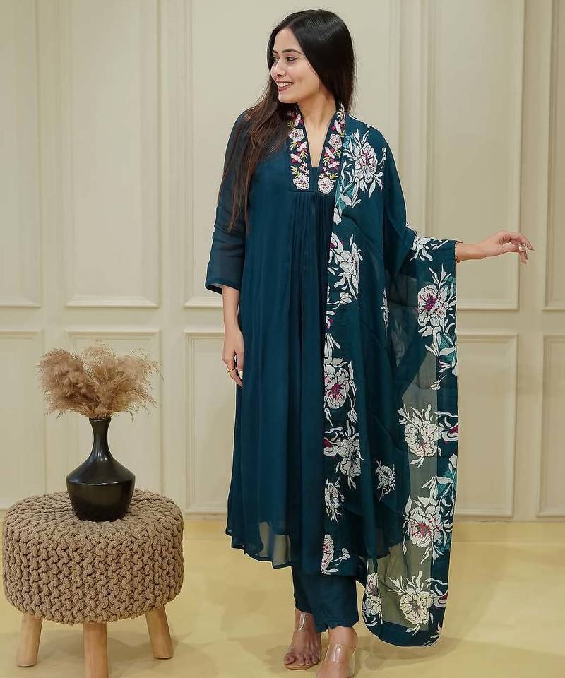 Designer ethnic set kurta, pant set for women for casual and festive wear