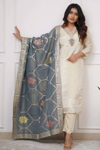  Women's Chanderi Blend Floral Straight Printed Kurta Pant With Dupatta | kurta sets for woman