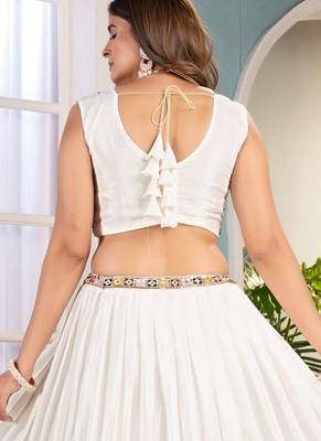 WHITE PEACOCK EMBROIDERED LEHENGA CHOLI 2