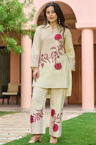 Mahua roses off white plain cotton co ord sets