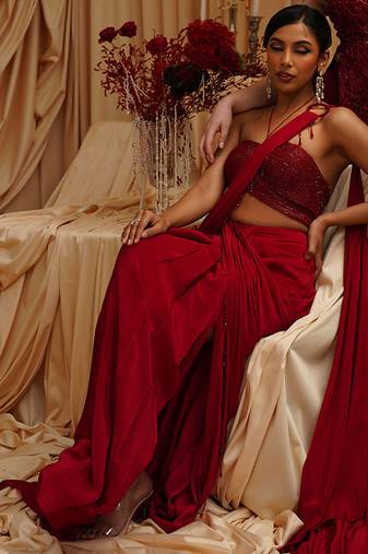 Red plain crepe saree