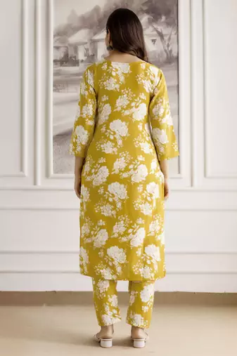 Trendmalls Yellow Cotton Slub Magic Printed Kurta Pant Embroidery Neck Work Kurta Set 