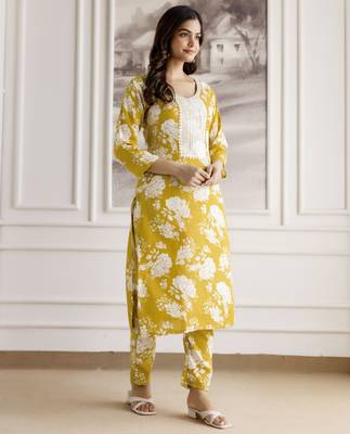 Trendmalls Yellow Cotton Slub Magic Printed Kurta Pant Embroidery Neck Work Kurta Set  3