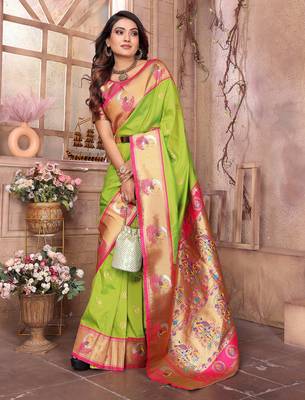 Light green silk blend zari weaving paithani saree with peacock border and pallu 4