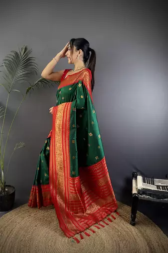 Green silk blend butti zari weaving banarasi saree with woven saree