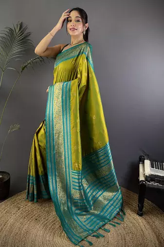Light green silk blend butti zari weaving banarasi saree with woven saree