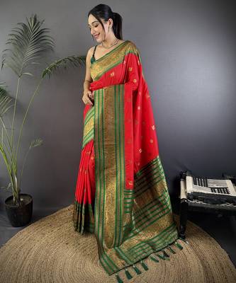 Red silk blend butti zari weaving banarasi saree with woven saree 1