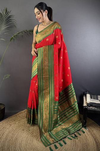 Red silk blend butti zari weaving banarasi saree with woven saree