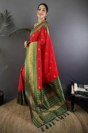 Red silk blend butti zari weaving banarasi saree with woven saree