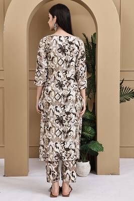 Women's cotton floral printed kurta & pant with dupatta 2