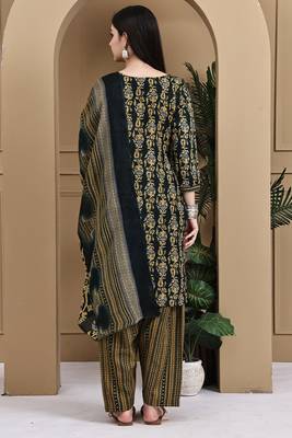 Green cotton blend printed ready to wear patiala salwar suit 2
