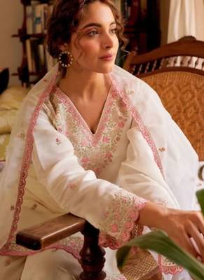 White Chanderi Kurta Set with Pink Embroidery Detailing 2