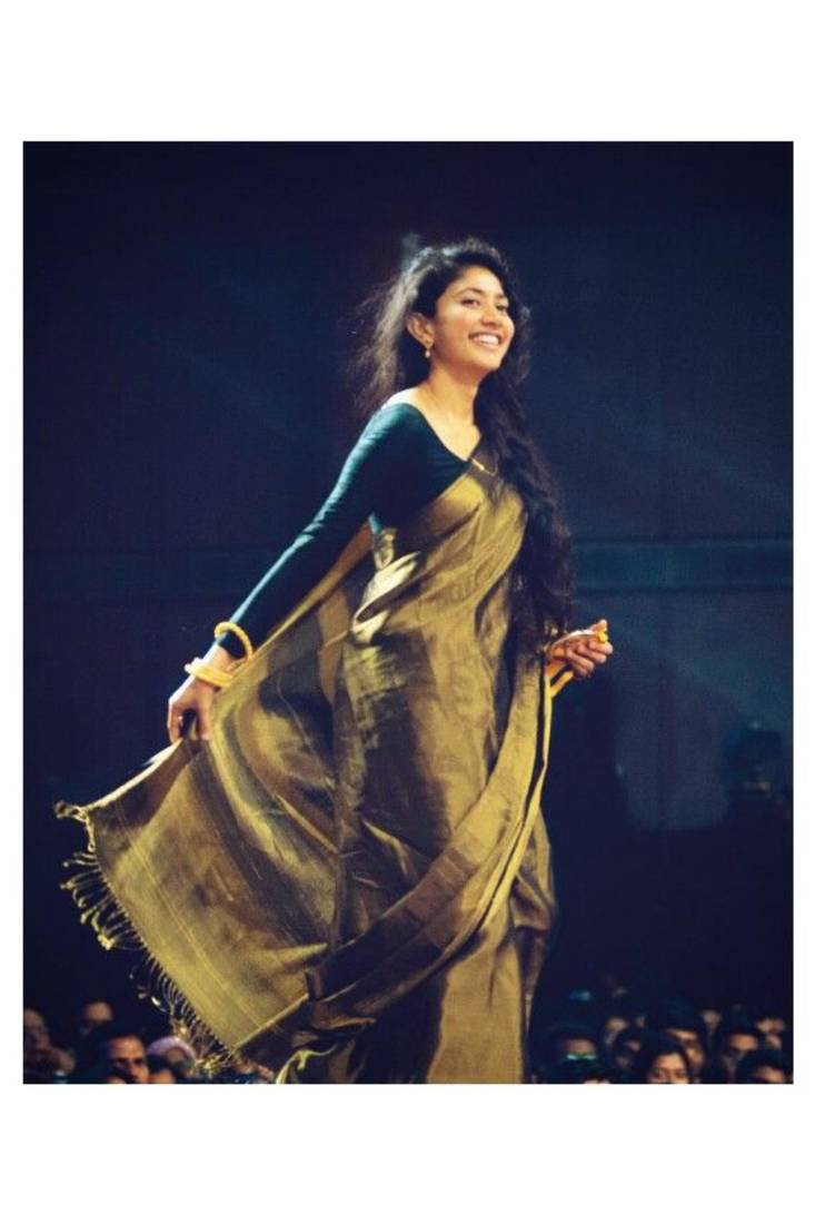 Gold Mul Cotton saree with Deep Contrast Border