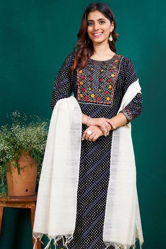  Women's Rayon Blend Floral Straight Printed Kurta Pant With Dupatta | kurta sets for woman
