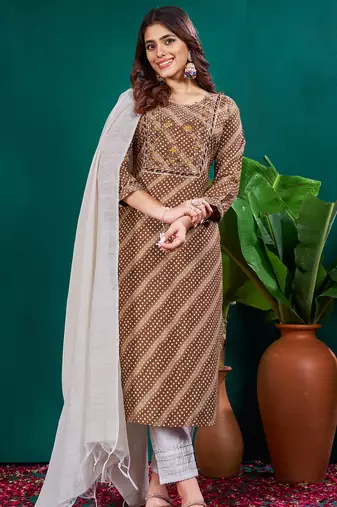  Women's Rayon Blend Floral Straight Printed Kurta Pant With Dupatta | kurta sets for woman