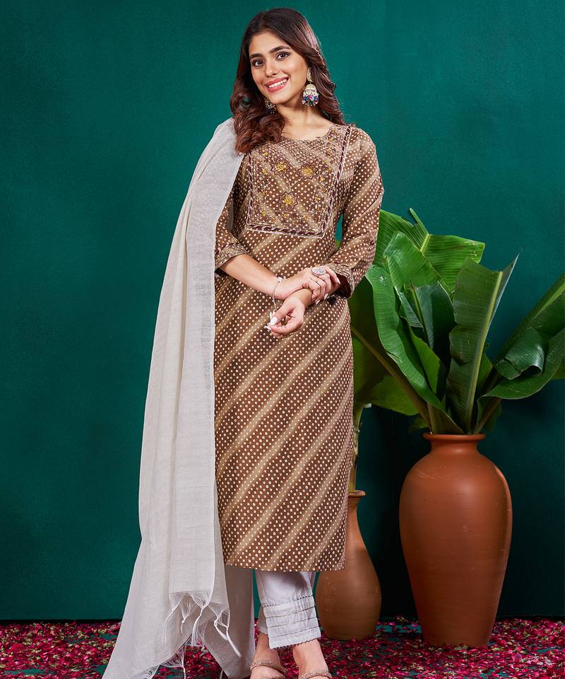  Women's Rayon Blend Floral Straight Printed Kurta Pant With Dupatta | kurta sets for woman