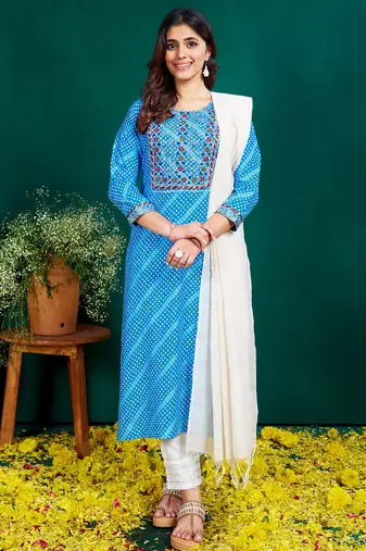  Women's Rayon Blend Floral Straight Printed Kurta Pant With Dupatta | kurta sets for woman