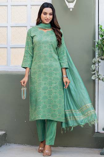  Women's Rayon Blend Floral Straight Printed Kurta Pant With Dupatta | kurta sets for woman