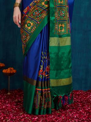 blue cotton silk kutchi work saree with unstitched blouse 4