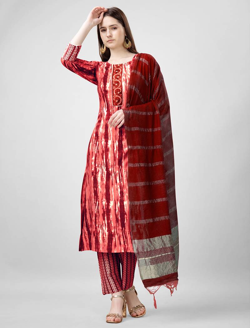  Women's Rayon Blend Floral Straight Printed Kurta Pant With Dupatta | kurta sets for woman
