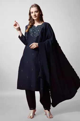  Women's Cotton Blend Floral Straight Printed Kurta Pant With Dupatta | kurta sets for woman
