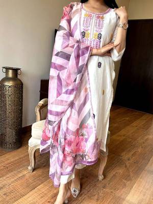 Off white viscose chanderi heavy thread embroidery work with printed dupatta kurta pant set 1