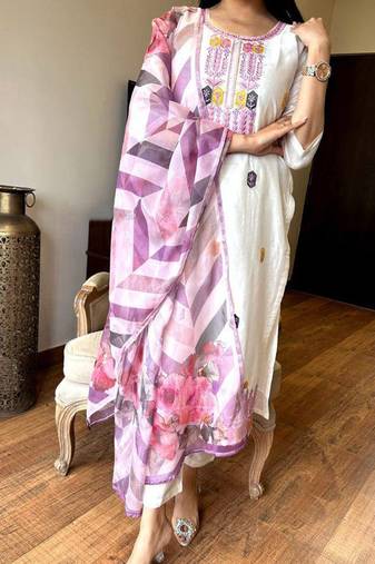 Off white viscose chanderi heavy thread embroidery work with printed dupatta kurta pant set