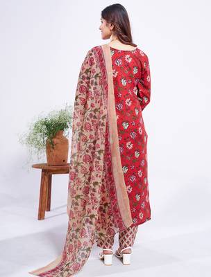  Women's Cotton Blend Floral Straight Printed Kurta Pant With Dupatta | kurta sets for woman 2