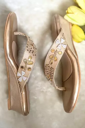 Gold woven textile wedges