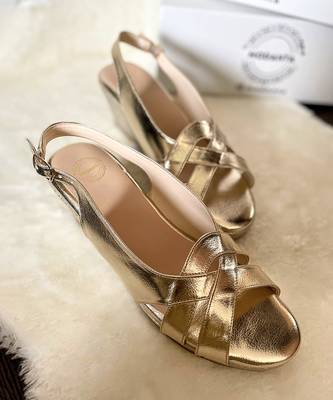 Gold solid leather wedges 1