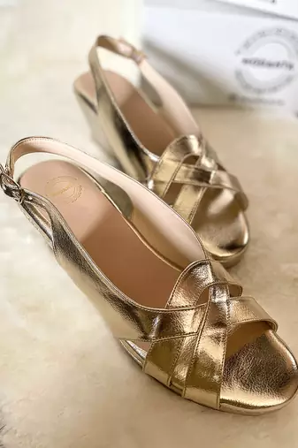 Gold solid leather wedges