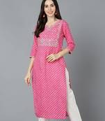 Women pink cotton leheriya embroidered straight kurta