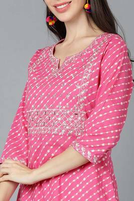 Women pink cotton leheriya embroidered straight kurta 3