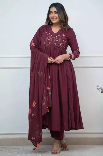 Brown elegant embroidered kurta set with floral dupatta