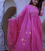 Pink elegant embroidered kurta set with floral dupatta