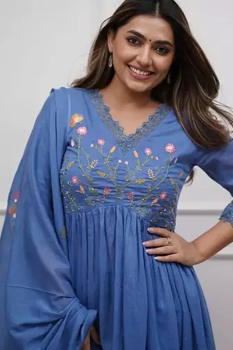 Blue elegant embroidered kurta set with floral dupatta