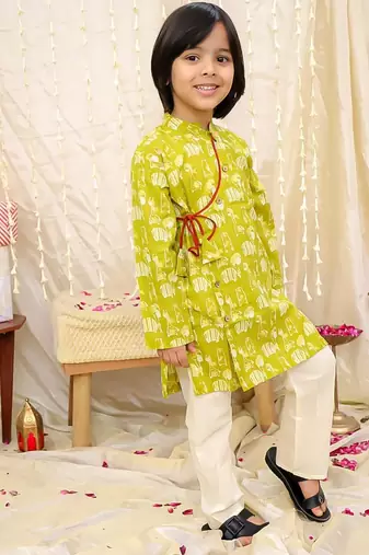 Green printed cotton jungle jam kurta pyjama set for boys
