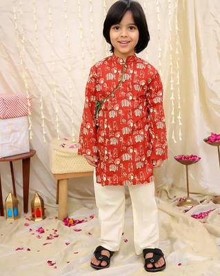 Maroon printed cotton jungle jam kurta pyjama set for boys 1