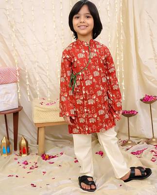 Maroon printed cotton jungle jam kurta pyjama set for boys 3