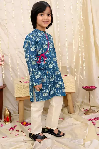 Blue printed cotton jungle jam kurta pyjama set for boys