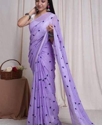 Elegant lavender cotton saree with navy blue heart motifs 2