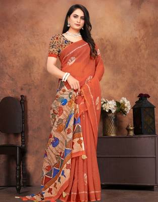 orange saree with artistic floral pallu 4