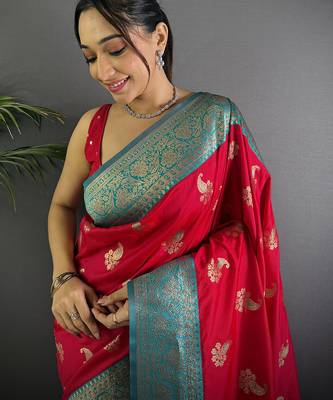 Red silk blend woven butta weaving banarasi saree with zari border 3