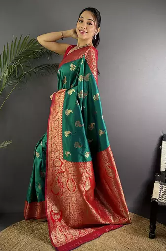 Green silk blend woven butta weaving banarasi saree with zari border