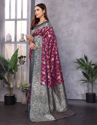 Magenta silk blend zari zaal weaving banarasi saree with contrast blouse 2
