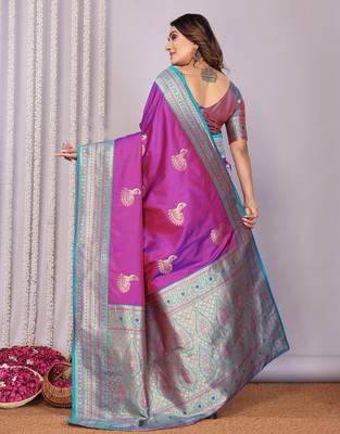 Pink silk blend zari butta weaving banarasi saree with contrast pallu and blouse 3